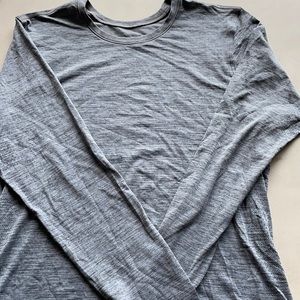 Long sleeved metal vent breathe shirt